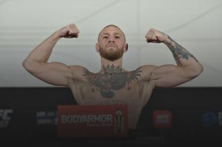UFC 257 Weigh in Conor McGregor HERO