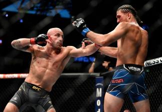 hero volkanovski 266