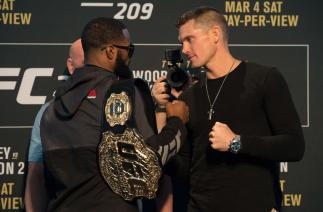 LAS VEGAS, NV - MARCH 02: (L-R) UFC welterweight champion Tyron Woodley and Stephen Thompson face off during the UFC 209 Ultimate Media Day inside TMobile Arena on March 2, 2017 in Las Vegas, Nevada. (Photo by Brandon Magnus/Zuffa LLC/Zuffa LLC via Getty