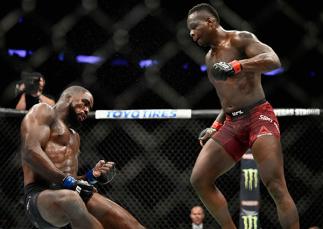 NEW YORK, NY - NOVEMBER 04: Ovince Saint Preux
knocks out Corey Anderson in their light heavyweight bout during the UFC 217 event at Madison Square Garden on November 4, 2017 in New York City. (Photo by Jeff Bottari/Zuffa LLC)