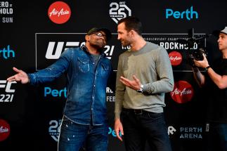 PERTH, AUSTRALIA - FEBRUARY 07: (L-R) Yoel Romero of Cuba and Luke Rockhold face off during the UFC 221 Press Conference at Perth Arena on February 7, 2018 in Perth, Australia. (Photo by Jeff Bottari/Zuffa LLC/Zuffa LLC via Getty Images)