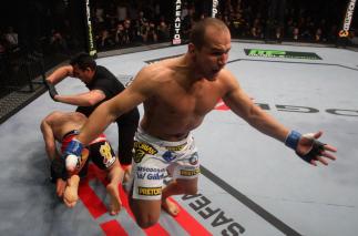 Junior dos Santos vs Cain Velasquez