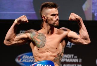 INDIANAPOLIS, IN - AUGUST 27: Brandon Thatch weighs in during the UFC weigh-in event at Bankers Life Fieldhouse on August 27, 2013 in Indianapolis, Indiana. (Photo by Josh Hedges/Zuffa LLC/Zuffa LLC via Getty Images)