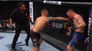 Poirier Gaethje Fight Motion