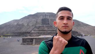 Sergio Pettis poses in front of Pyramid of the Sun in Teotihuacán, Mexico on 6/7/17 (Photo by Juan Cardenas for UFC.com)