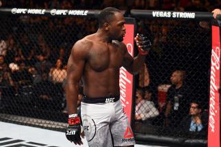 SAO PAULO, BRAZIL - OCTOBER 28: Derek Brunson reacts after defeating Lyoto Machida of Brazil in their middleweight bout during the UFC Fight Night event inside the Ibirapuera Gymnasium on October 28, 2017 in Sao Paulo, Brazil. (Photo by Josh Hedges/Zuffa