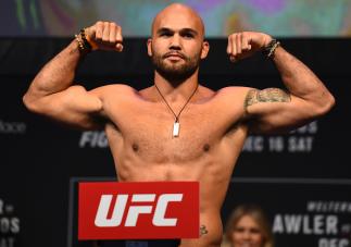 WINNIPEG, CANADA - DECEMBER 15: Robbie Lawler poses on the scale during the UFC Fight Night weigh-in on December 15, 2017 in Winnipeg, Canada. (Photo by Josh Hedges/Zuffa LLC/Zuffa LLC via Getty Images)