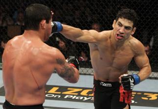 Danny Castillo vs Joe Stevenson