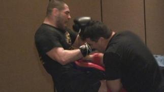 UFN 17 Velasquez training