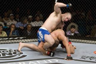 UFC 98 Tim Hague vs Pat Barry