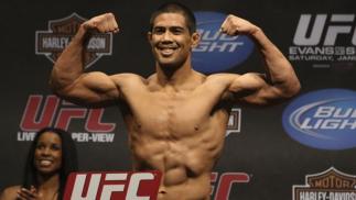 UFC 108 Weigh-In Mark Munoz