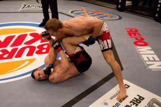 tuf11_prelims_07_ring_vs_weatherby_144