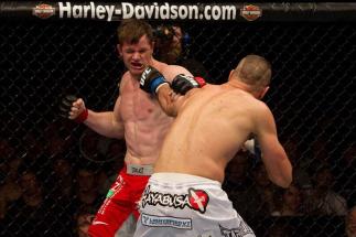 ufc110_02_dollaway_vs_reljic_002