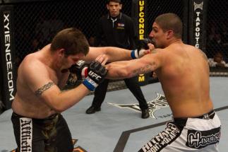 ufcvs1_03_schaub_vs_gormley_003