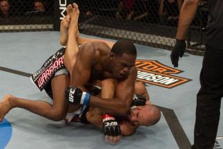 ufcvs1_11_jones_vs_vera_007