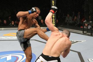 UFC 123: Edson Barboza vs. Darren Elkins