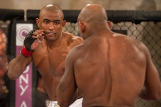 8ª luta, entre Sérgio Moraes e Deni "Pé de Chumbo", contou com a presença de Anderson Silva na torcida