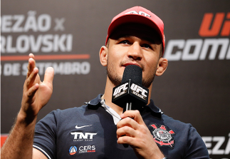 BRASILIA, BRAZIL - SEPTEMBER 12: Former UFC heavyweight champion Junior Dos Santos interacts with fans during a Q&A session before the UFC Fight Night weigh-in at the Nilson Nelson Gymnasium on September 12, 2014 in Brasilia, Brazil. (Photo by Josh Hedge