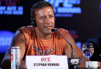 RIO DE JANEIRO, BRAZIL - OCTOBER 11: Stephan Bonnar interacts with media during a press conference ahead of UFC 153 at Windsor Barra Hotel on October 11, 2012 in Rio de Janeiro, Brazil. (Photo by Josh Hedges/Zuffa LLC/Zuffa LLC via Getty Images)