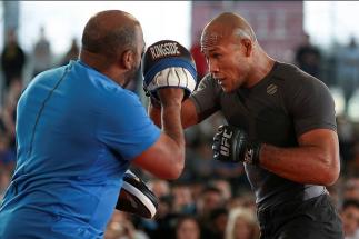 RIO DE JANEIRO, BRAZIL - MAY 11: Middleweight contender Ronaldo 'Jacar��" Souza of Brazil holds an open training session at Arena da Baixada stadium on May 11, 2016 in Curitiba, Brazil. (Photo by Buda Mendes/Zuffa LLC/Zuffa LLC via Getty Images) ***Local