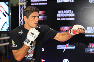 GOIANIA, BRAZIL - NOVEMBER 7: Paulo Thiago poses the UFC Fight Night open workout at Buena Vista Shopping on November 7, 2013 in Goiania, Brazil. (Photo by Weimer Carvalho/Zuffa LLC/Zuffa LLC via Getty Images)