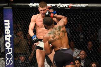 LAS VEGAS, NV - MARCH 04: (R-L) Tyron Woodley punches Stephen Thompson in their UFC welterweight championship bout during the UFC 209 event at T-Mobile Arena on March 4, 2017 in Las Vegas, Nevada. (Photo by Josh Hedges/Zuffa LLC/Zuffa LLC via Getty Image