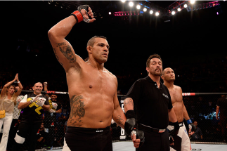 SAO PAULO, BRAZIL - NOVEMBER 07:  Vitor Belfort of Brazil celebrates his victory by knock out over Dan Henderson of the United States in their middleweight bout during the UFC Fight Night Belfort v Henderson on November 7, 2015 in Sao Paulo, Brazil.  (Pho