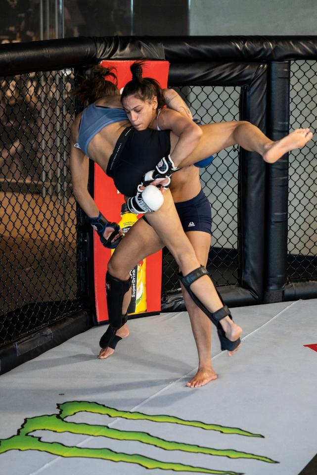 Glorinha de Paula treina no UFC Performance Institute para o UFC Vegas 21. (Foto: Juan Cardenas)