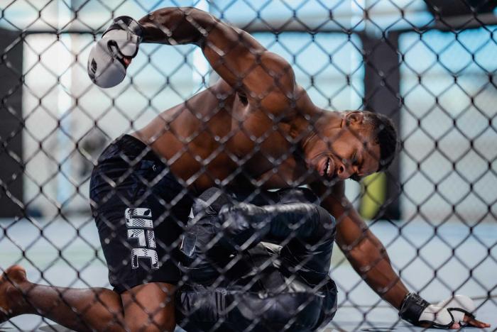 Joaquin Buckley trains at the UFC Performance Institute on February 16, 2022. (Photo by Zac Pacleb/Zuffa LLC)