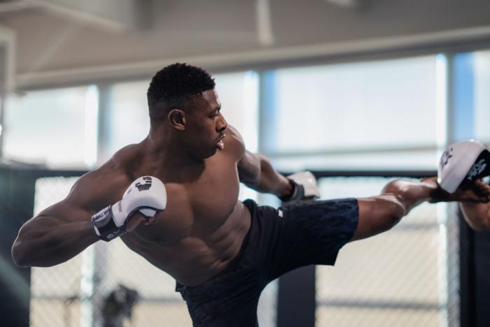 Joaquin Buckley trains at the UFC Performance Institute on February 16, 2022. (Photo by Zac Pacleb/Zuffa LLC)