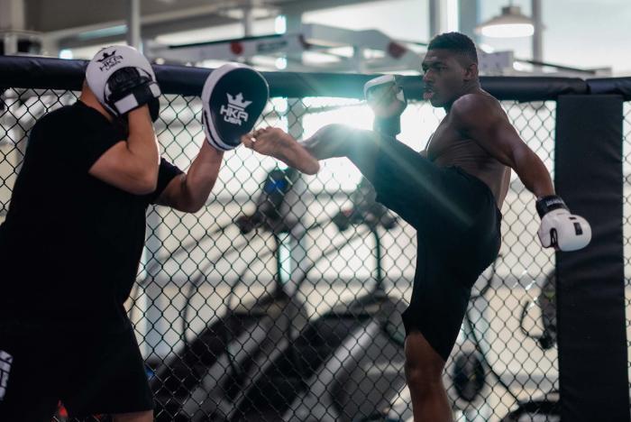 Joaquin Buckley trains at the UFC Performance Institute on February 16, 2022. (Photo by Zac Pacleb/Zuffa LLC)