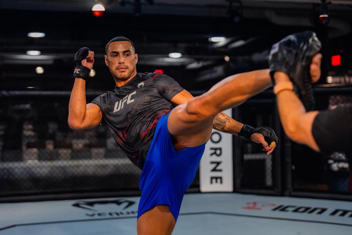 Carlos Ulberg trains at the UFC Performance Institute in Las Vegas, Nevada, on June 22, 2022. (Photo by Zac Pacleb/Zuffa LLC)