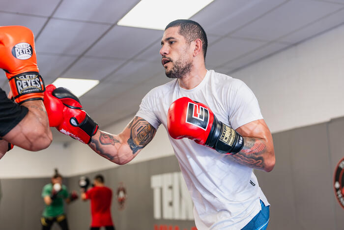 Alex Pereira trains at Teixeira MMA in Danbury, Connecticut, on October 12, 2023. (Photo by Zac Pacleb/Zuffa LLC)