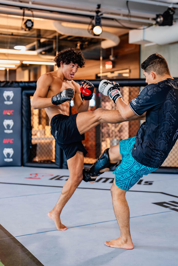 Raul Rosas Jr. training in Las Vegas, Nevada during UFC 306 fight week. (Photo by Zac Pacleb/Zuffa LLC)