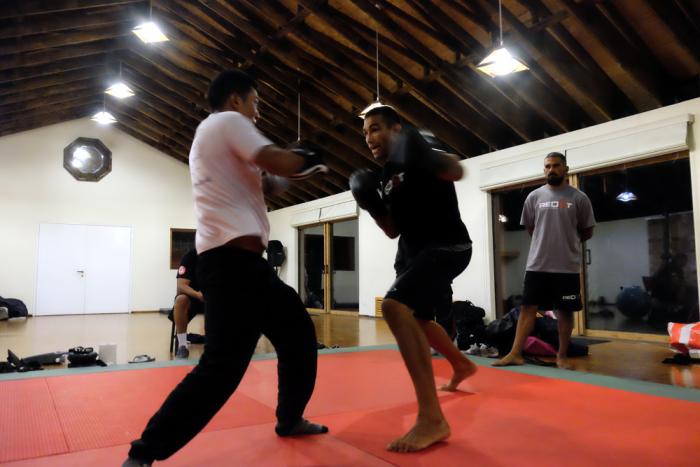 Fabricio Werdum training gym in Mexico for UFC 188