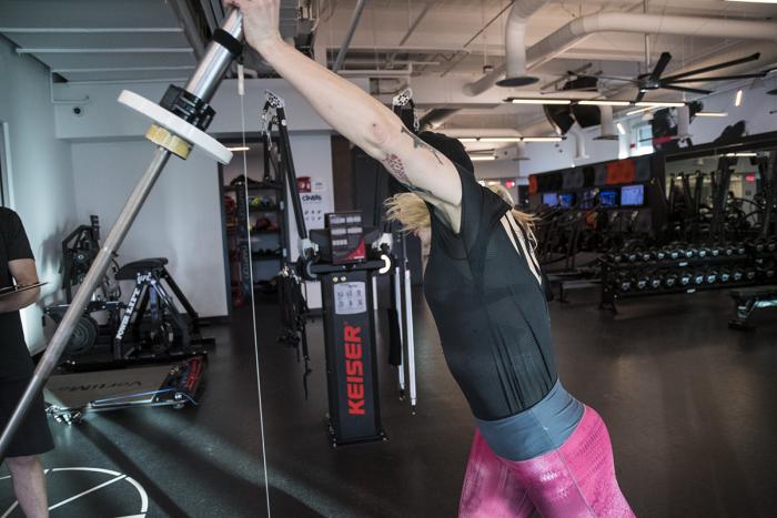 Joanne Calderwood entrenando en el UFC Performance Institute para UFC Brooklyn