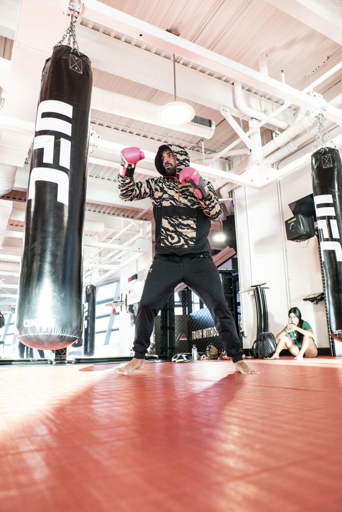 20 - Mike Perry training - UFC Fight Week June 27