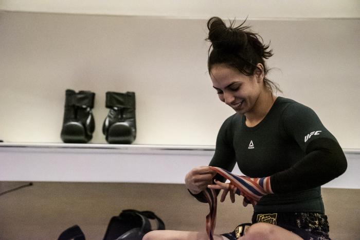 01 Ariane Lipski training - UFC Fight Island 2