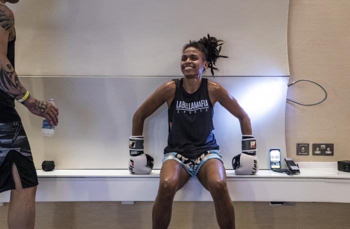 07 Luana Carolina training - UFC Fight Island 2