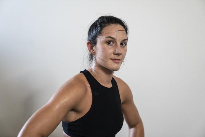 11 - DWCS E2, S4, Straw weight fighter Cheyanne Buys