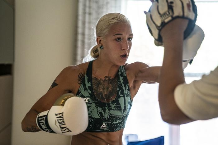 00 - Flyweight fighter Mariya Agapova training at the host hotel during UFC Vegas 7