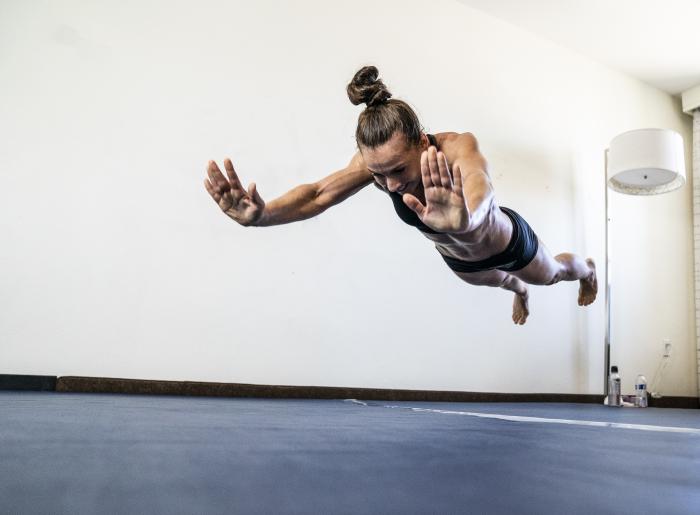 10 - DWCS E2, S4, Strawweight fighter Vanessa Demopoulos