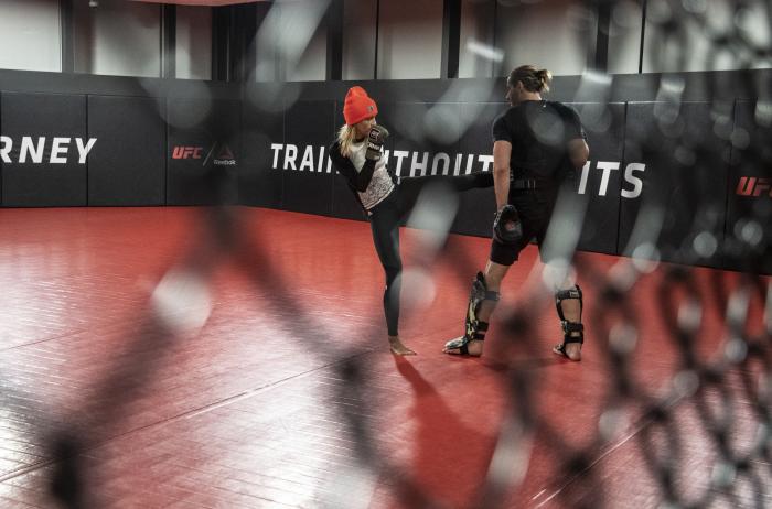 Ashley Yoder training at the UFC Performance Institute - UFC Vegas 14
