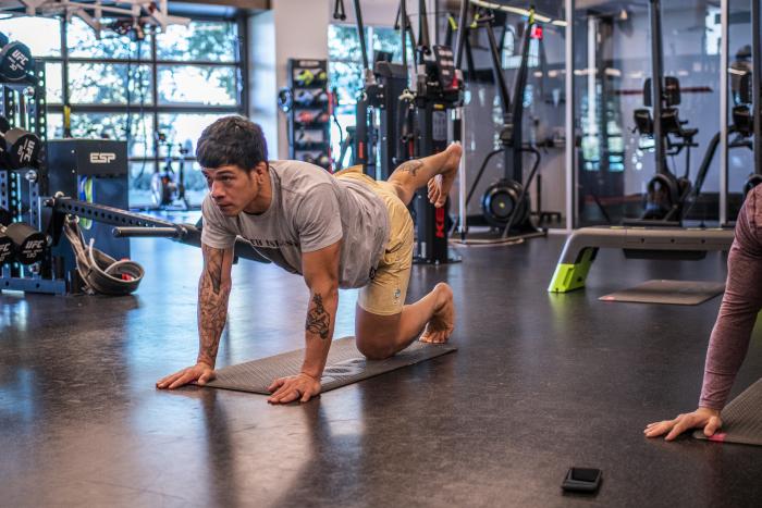 Maki Pitolo and Brad Tavares training at the UFC PI