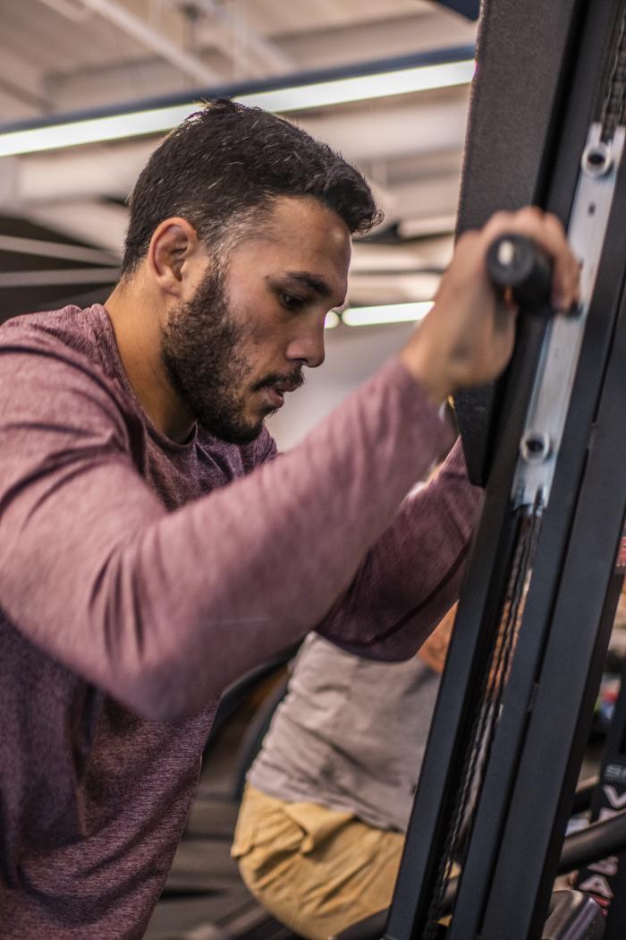 Maki Pitolo and Brad Tavares training at the UFC PI