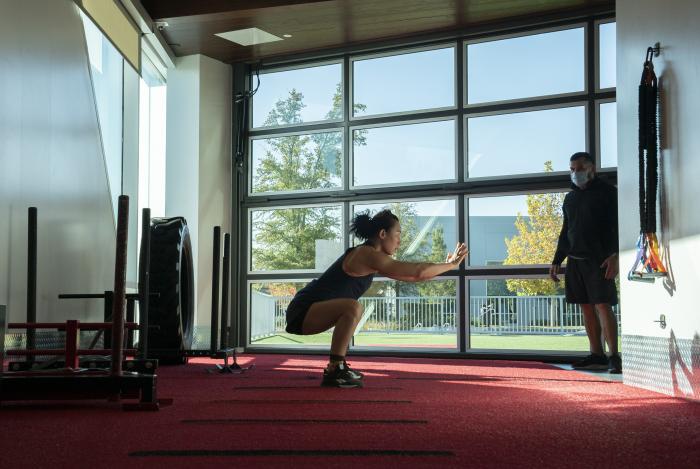 Xiaonan Yan training at the UFC Performance Institute