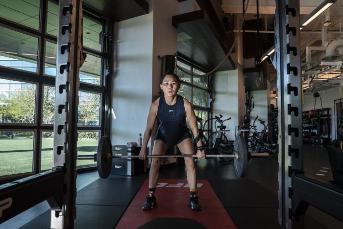 Xiaonan Yan training at the UFC Performance Institute