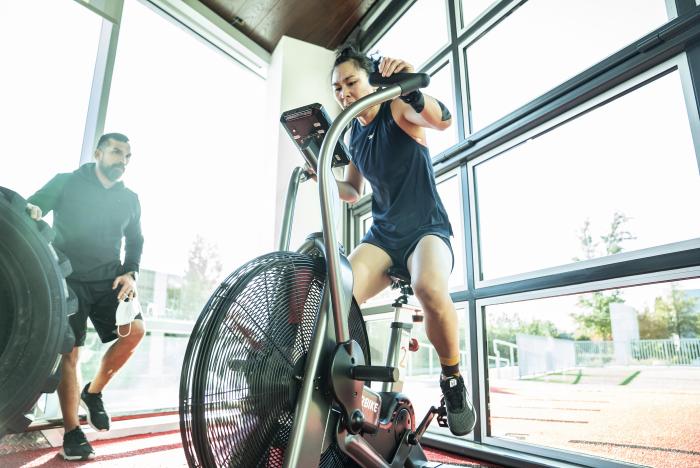 Xiaonan Yan training at the UFC Performance Institute