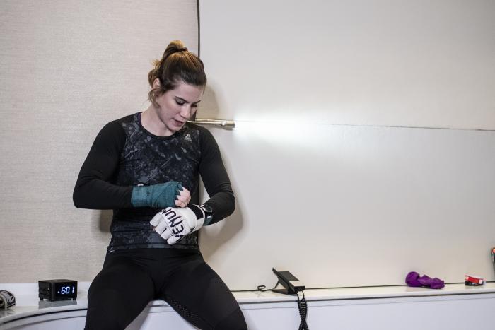 Victoria Leonardo training during UFC Fight Island 8