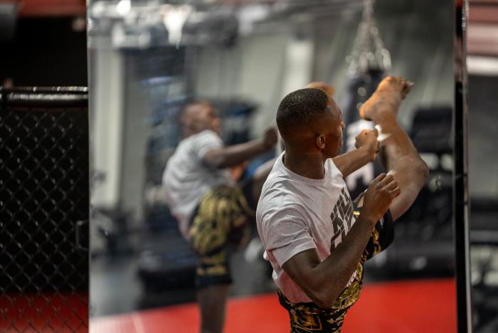 Israel Adesanya training for UFC 259 at the UFC Performance Institute